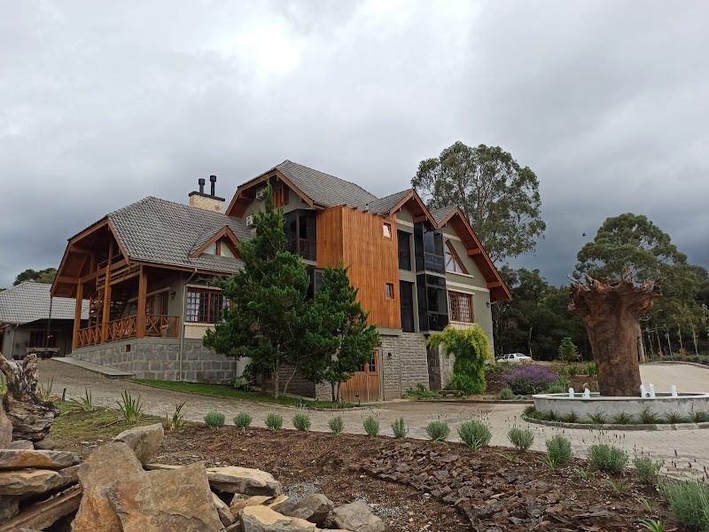 WoodStone Gramado Hotel