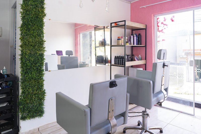 Larissa Pabla Studio de Beleza