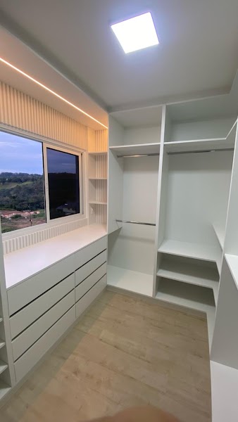 ELEGANT MOVEIS SOB MEDIDA